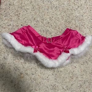Victoria secret sexy little thing Santa skirt…. NWT…. Perfect for Christmas